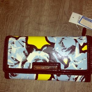 BRAND NEW Nine West Wallet